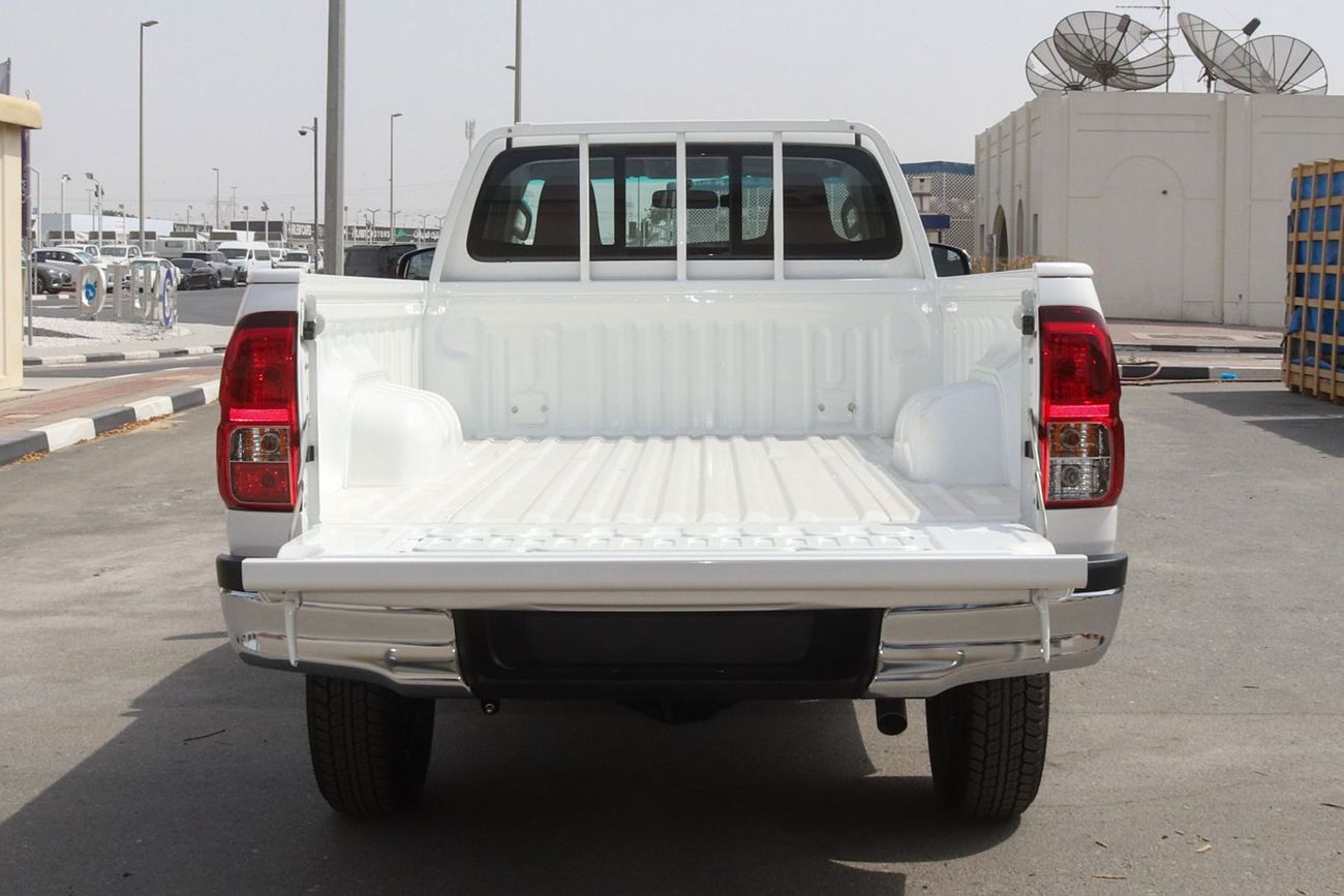 Toyota Hilux 2026 Model Toyota Hilux SC, 2.4L Diesel 4WD 6M/T