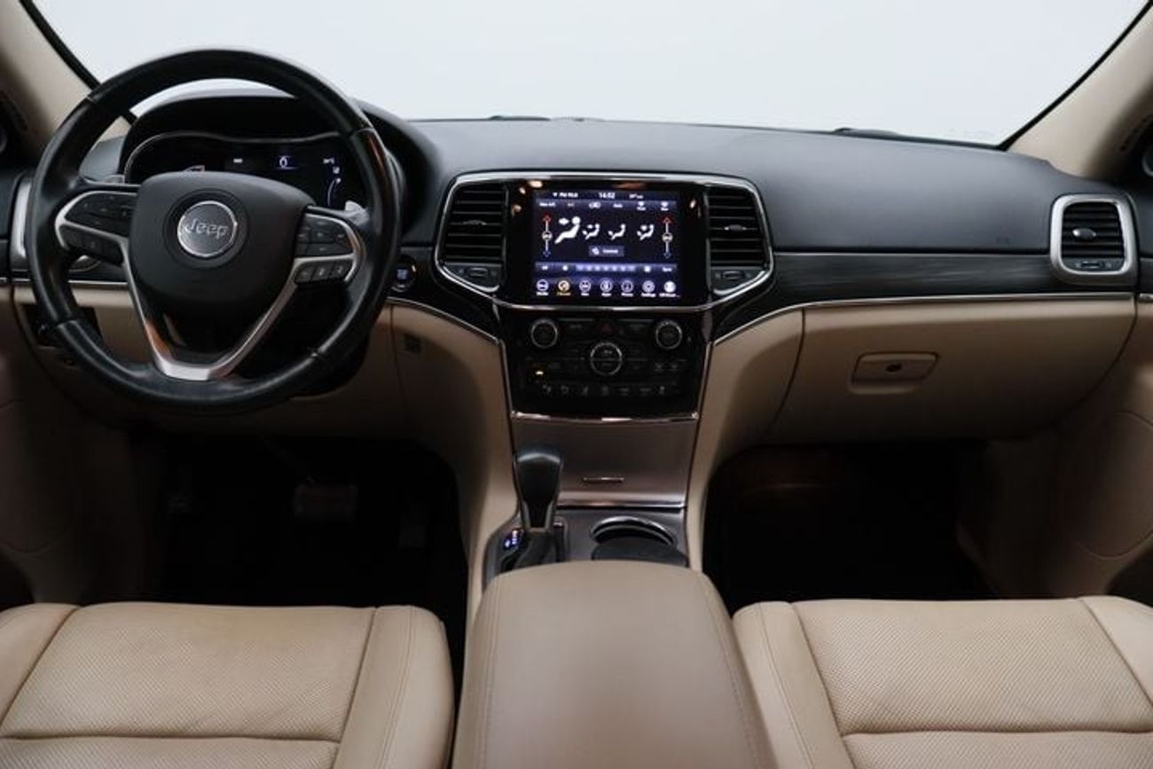 Used Jeep Grand Cherokee Limited+ 3.6 2021 for sale in Dubai - 841820