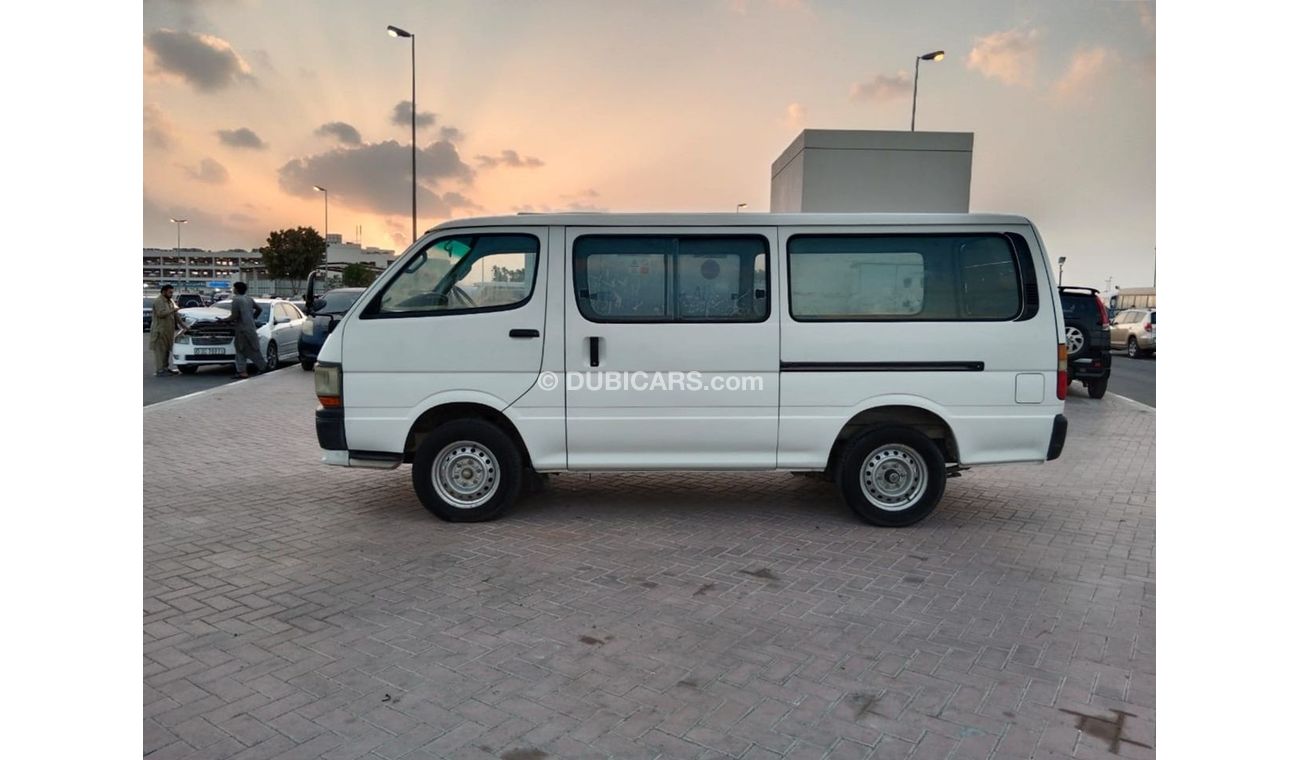 Toyota Hiace TOYOTA HIACE VAN RIGHT HAND DRIVE (PM1211)