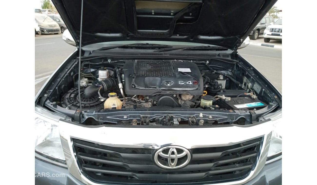 Toyota Hilux TOYOTA HILUX PICKUP MODEL 2012 COLOUR GREY GOOD CONDITION ONLY FOR EXPORT