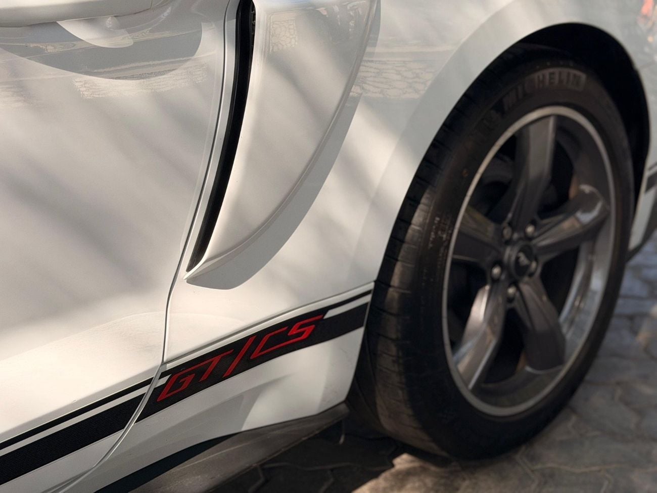 Ford Mustang GT California Special 5.0L (435 HP) Coupe A/T