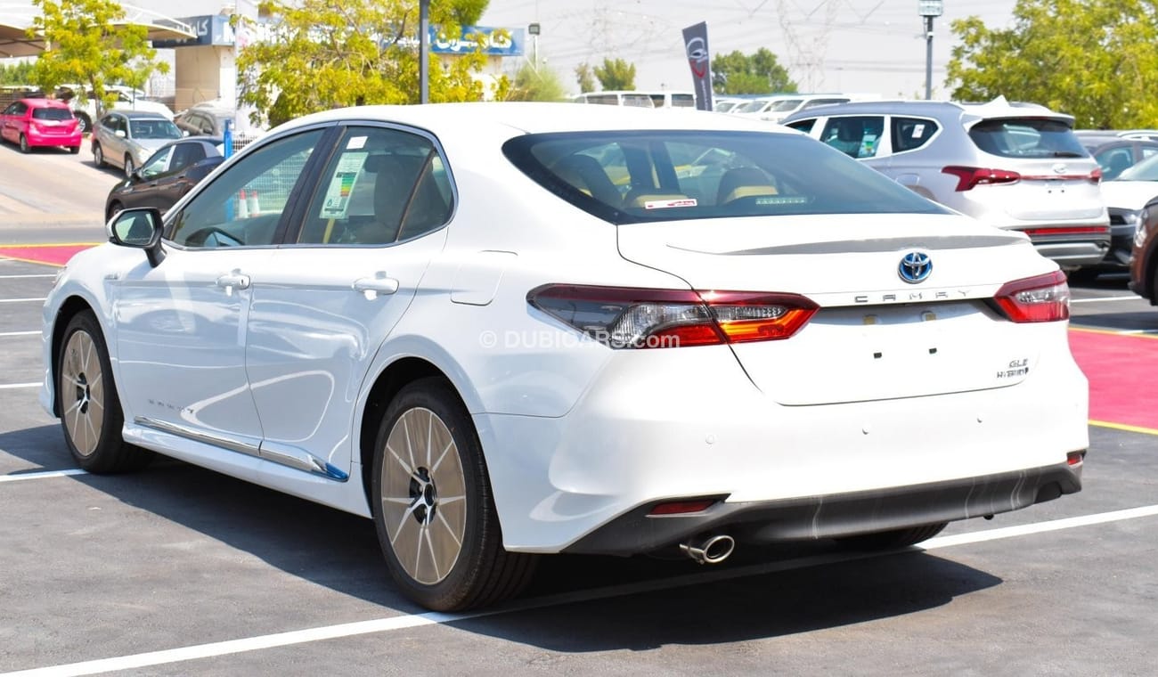 Toyota Camry 2.5 L GLE Hybrid