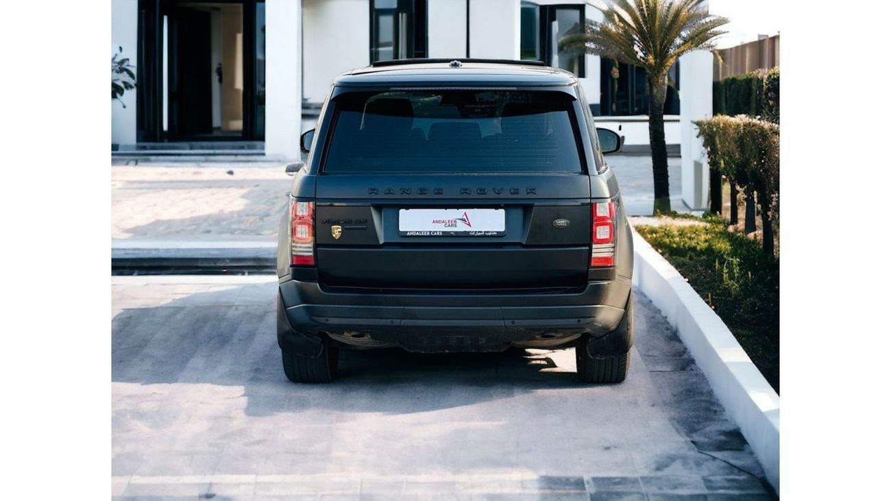 Land Rover Range Rover RANGE ROVER VOUGE SE 5.0 V8 | GCC | BLACK MATE PPF | WELL MAINTAINED