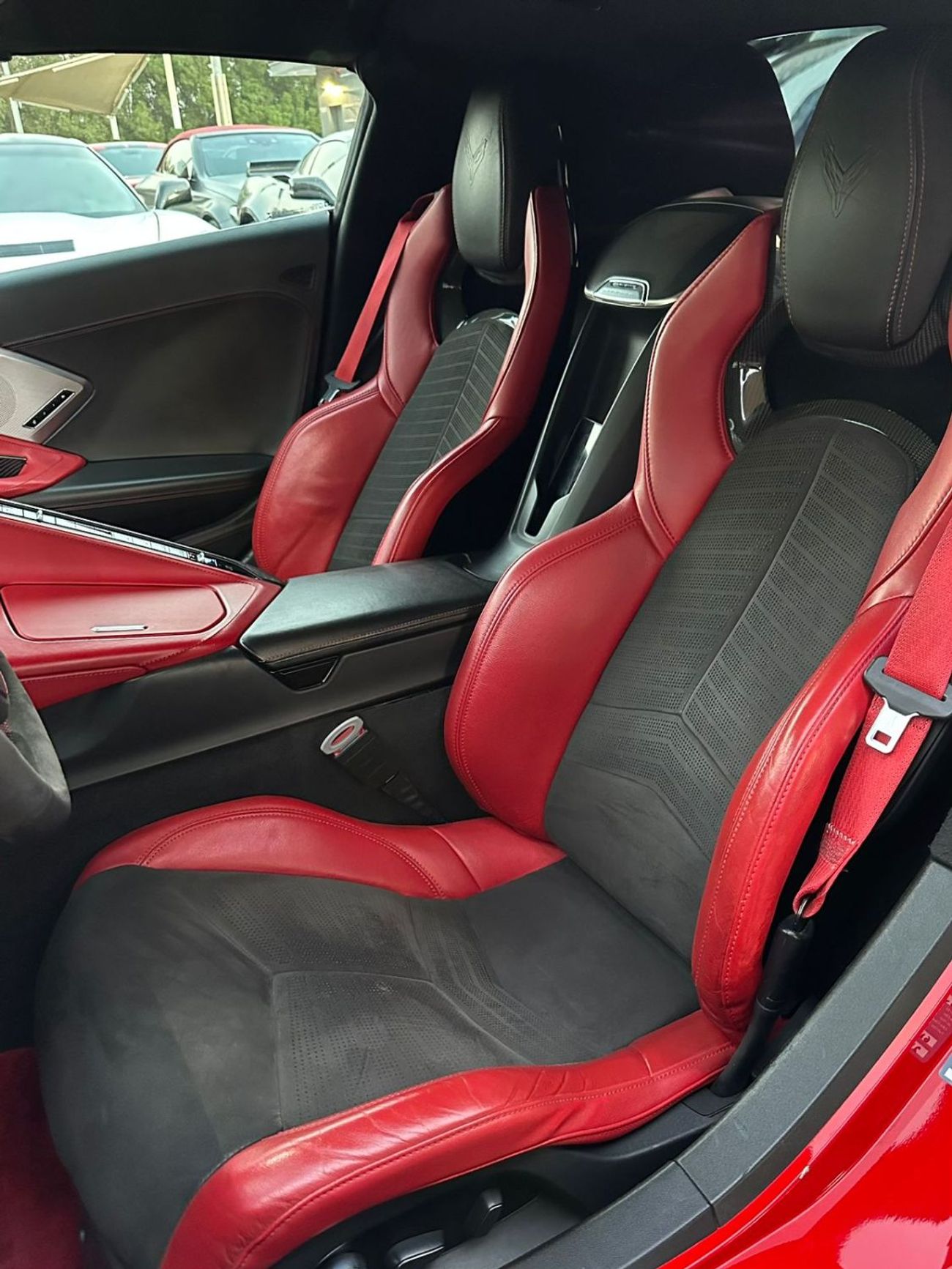 Chevrolet Corvette CHEVROLET CORVETTE C8 Z51 2LT  GCC 2020 FULL OPTION ORIGINAL PAINT  FULL SERVICE HISTORY