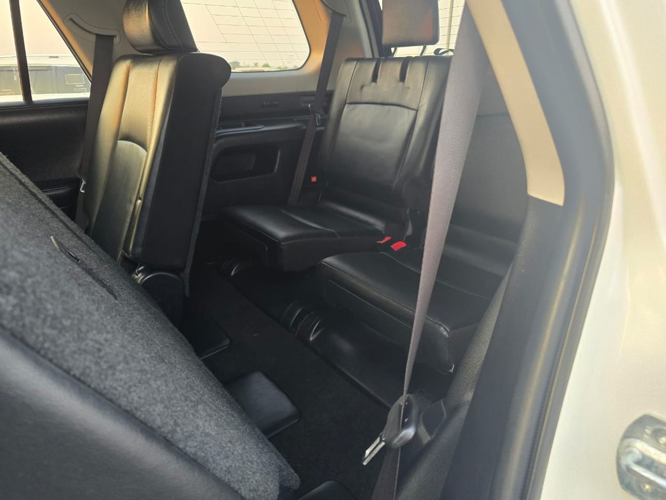 Toyota 4Runner 2016 Toyota 4Runner Limited Edition Full Option - 4.0L V6 - AWD 4x4 - 7 Seater - Sensors - 124,000 m