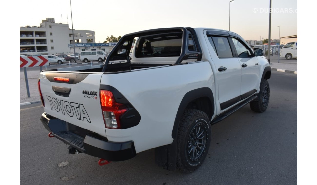 تويوتا هيلوكس diesel right hand drive 2.8L auto 2020 model