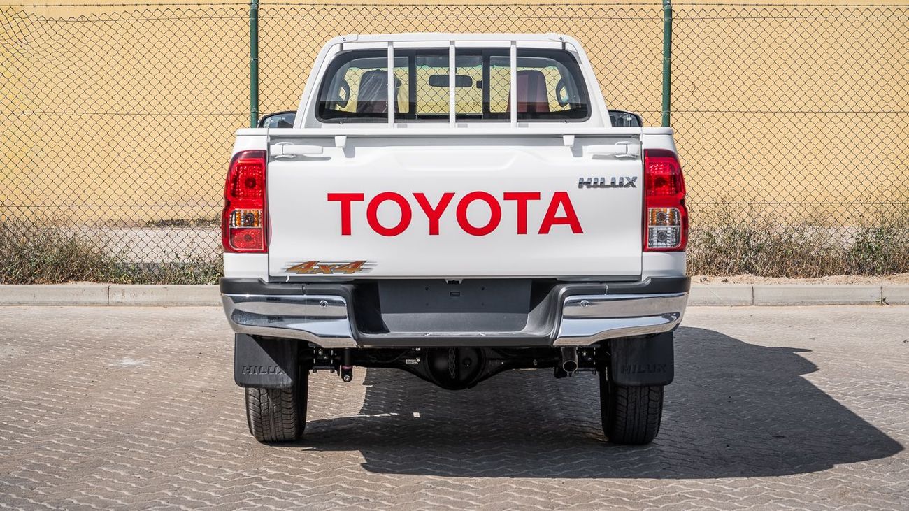 Toyota Hilux TOYOTA HILUX 2.7 SC 4X4 BASIC 5MT -2026YM
