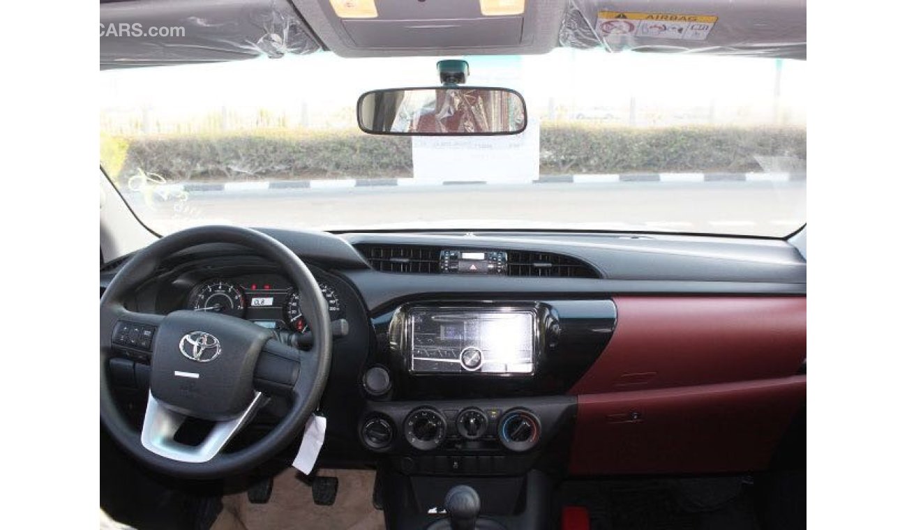 Toyota Hilux 4X4 PETROL  2.7