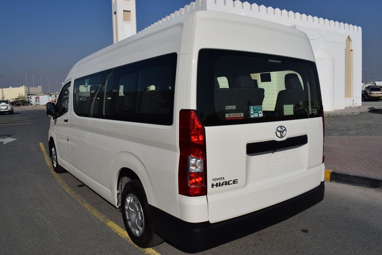 Toyota Hiace Commuter GL High Roof Toyota Hiace Highroof Bus 3.5L , A/T 6 cylinder, model:2020.Only done 88000 km