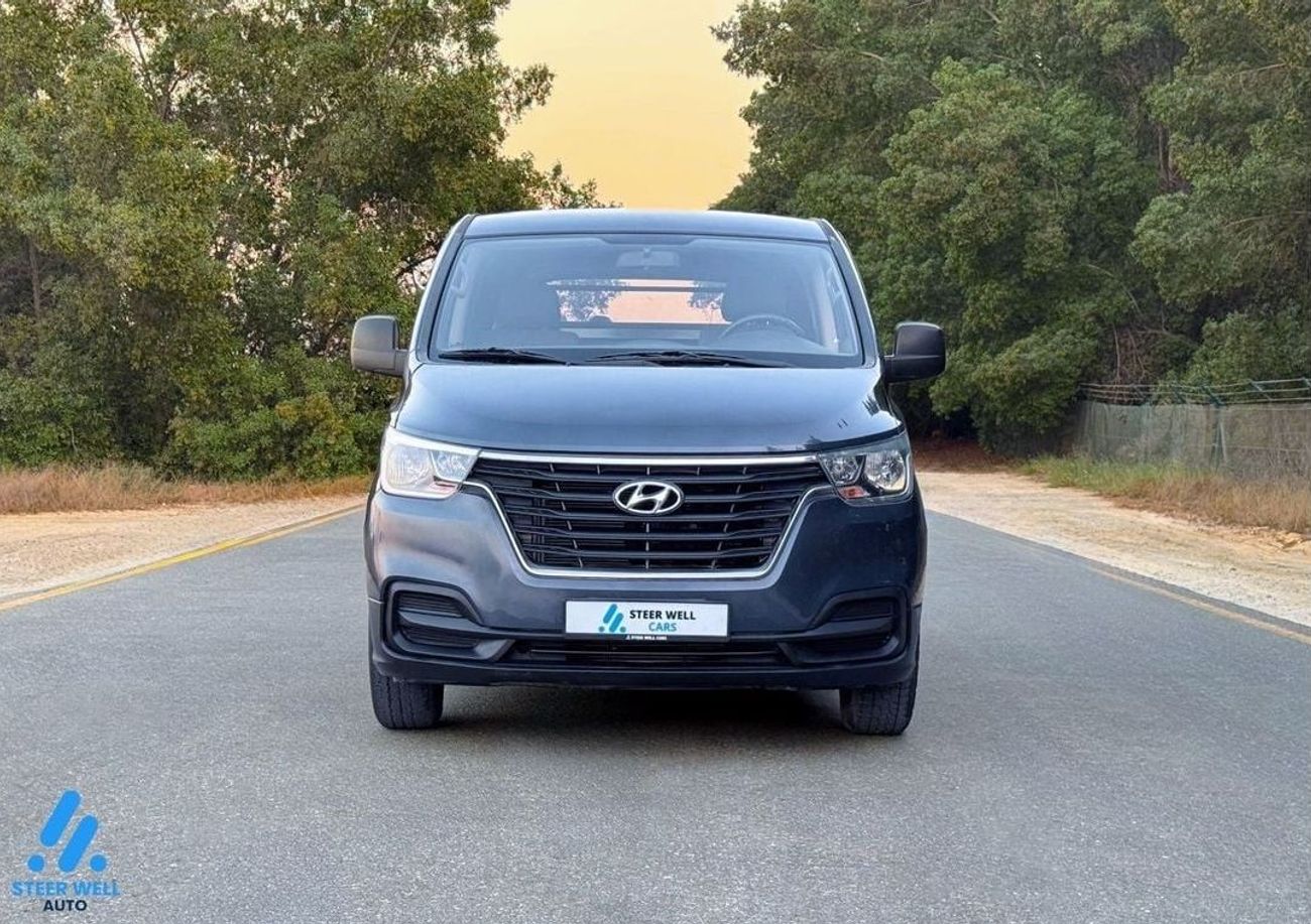Hyundai H-1 Cargo Van 2.5L RWD MT Diesel / Well Maintained / GCC / Book now!