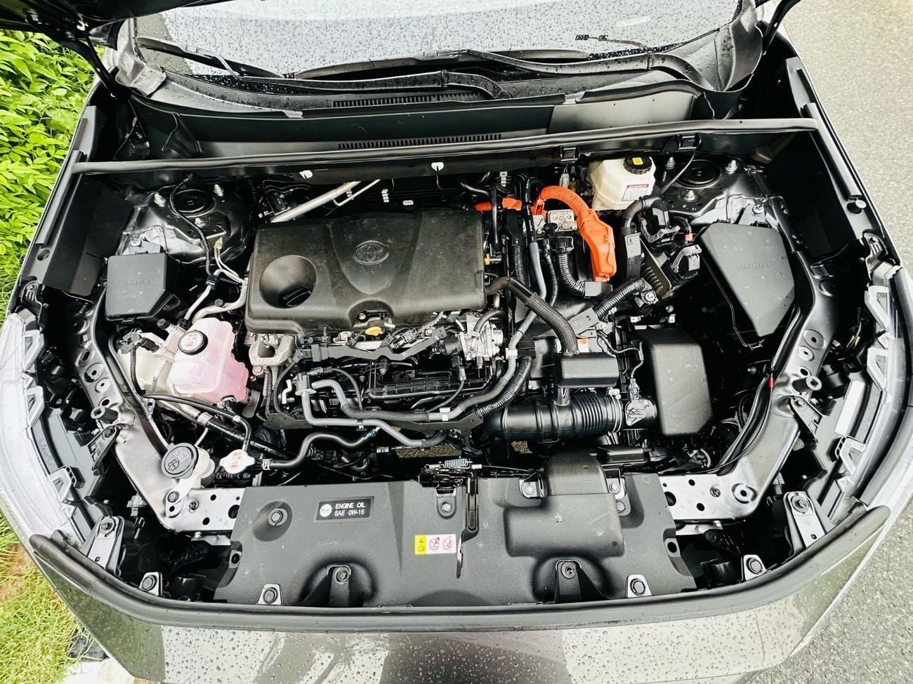 Toyota RAV4 XLE HEV 2022 Model XLE Hybrid 2.5L V4 Full Option Very Clean And Perfect condition