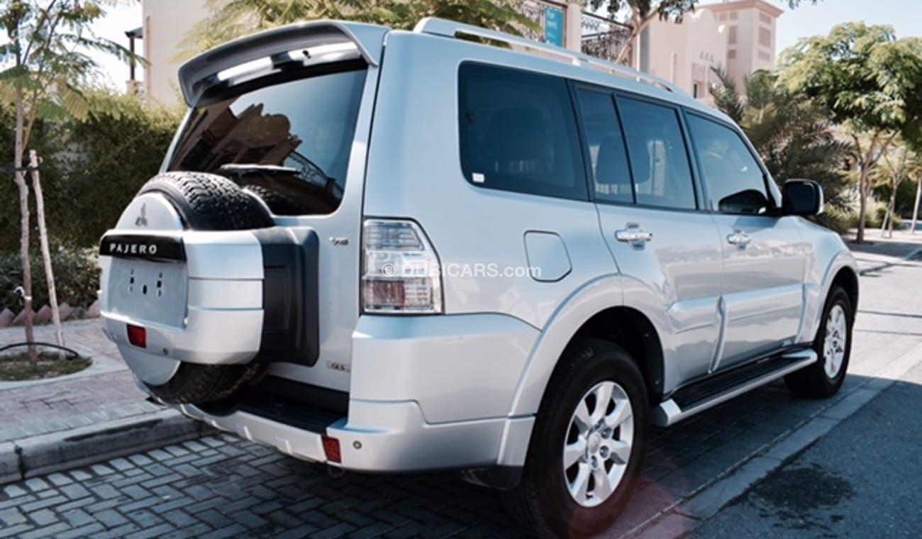 ميتسوبيشي باجيرو 3.5 GLS V6