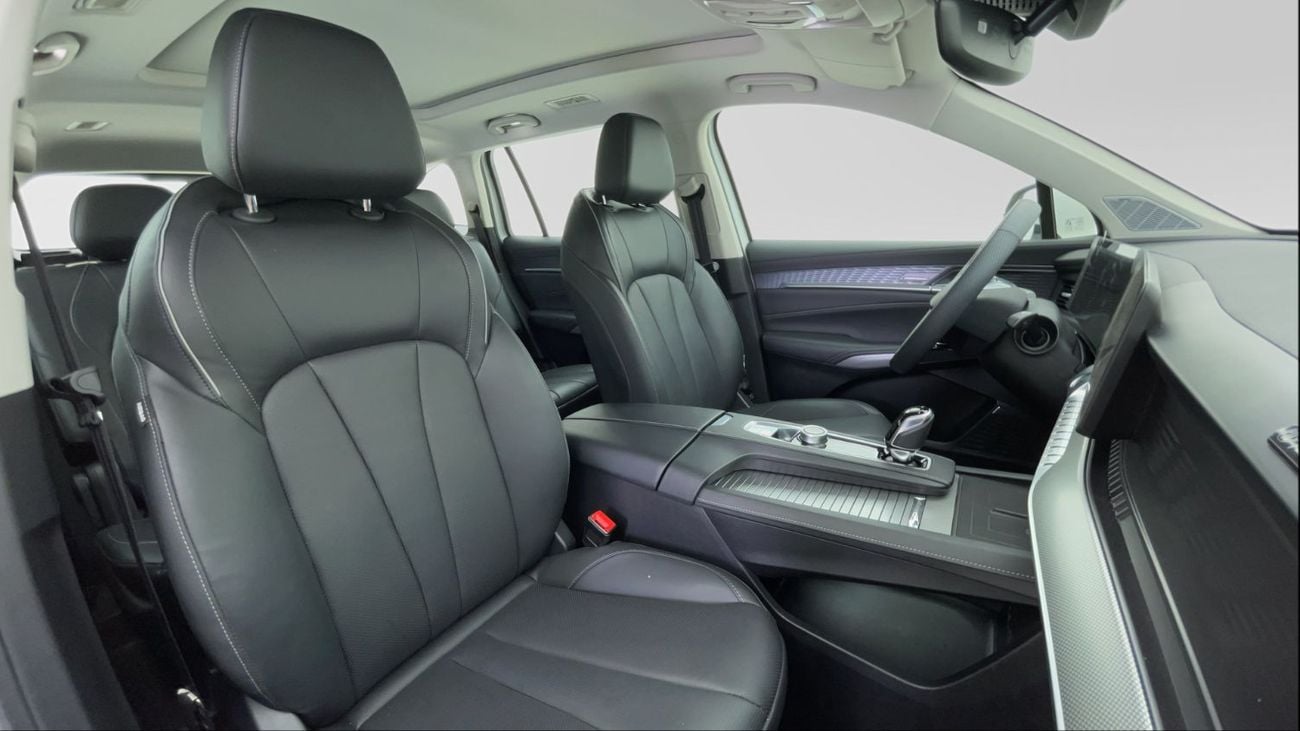 أم جي RX9 2L 2025 | 0 DP | 1403/Month | 30 Day Return | Service History