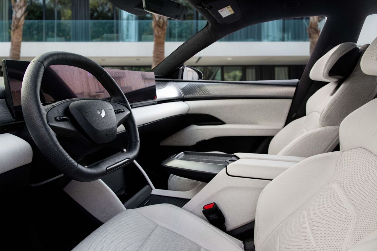 Ji Yue 01 01 | 2,546 P.M | 0% Downpayment | Full Self Driving | Agency Warranty