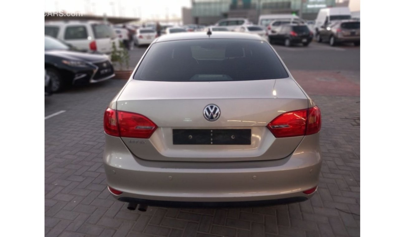 Volkswagen Jetta Volkswagen jetta 2014 gcc 2.0