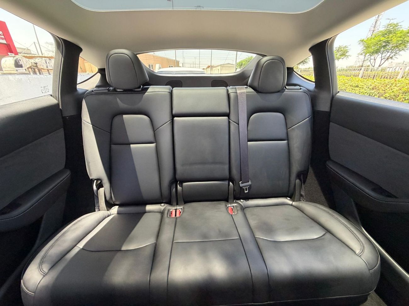 Tesla Model Y LONG RANGE