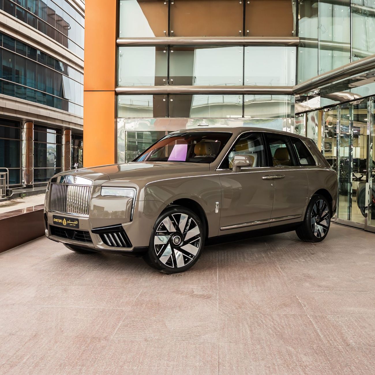 Rolls-Royce Cullinan 2026 ROLLS ROYCE CULLINAN ( SPECIAL COLOUR ) ( BRAND NEW ) ( GCC WITH WARRANTY+ SERVICE )