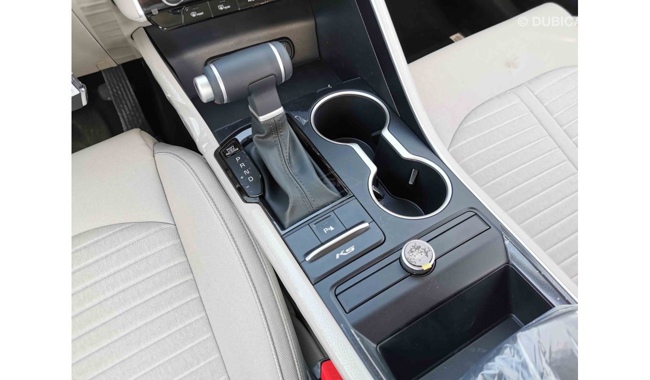 Kia Optima 2.4L 4CY Petrol, 17" Rims, DRL LED Headlights, Front & Rear A/C, Parking Sensors (CODE # KO01)