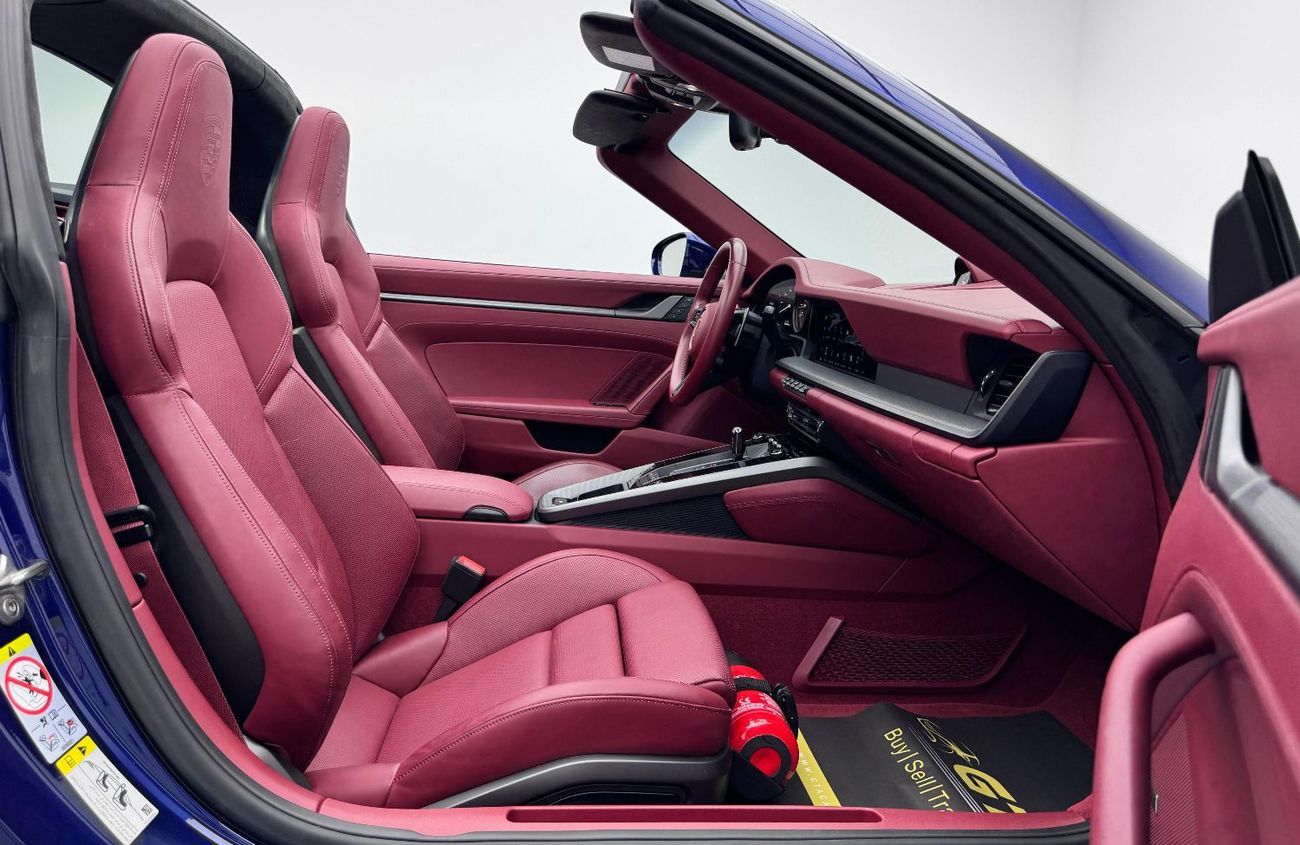 Porsche 911 Targa 4 3.0L (380 HP) 2022 Porsche 911 Targa 4, 2025 Porsche Warranty, Full Porsche Service History,