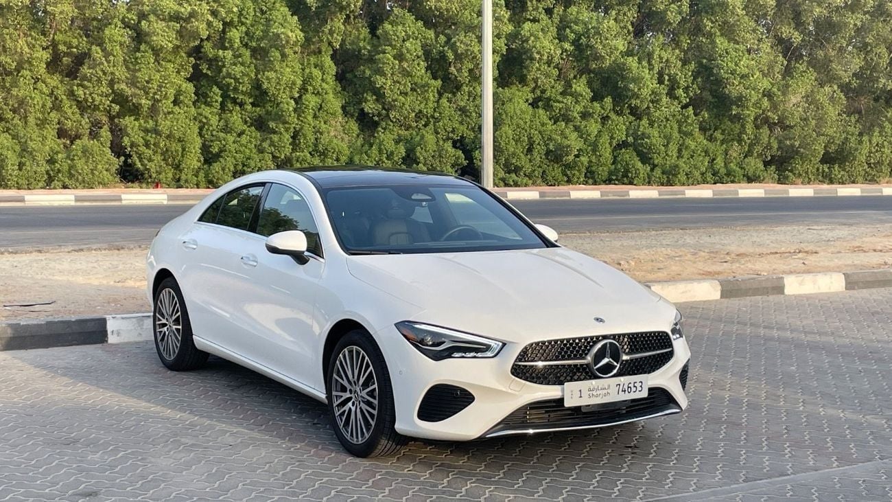 Mercedes Benz CLA250 Premium + 2.0L Accident Free