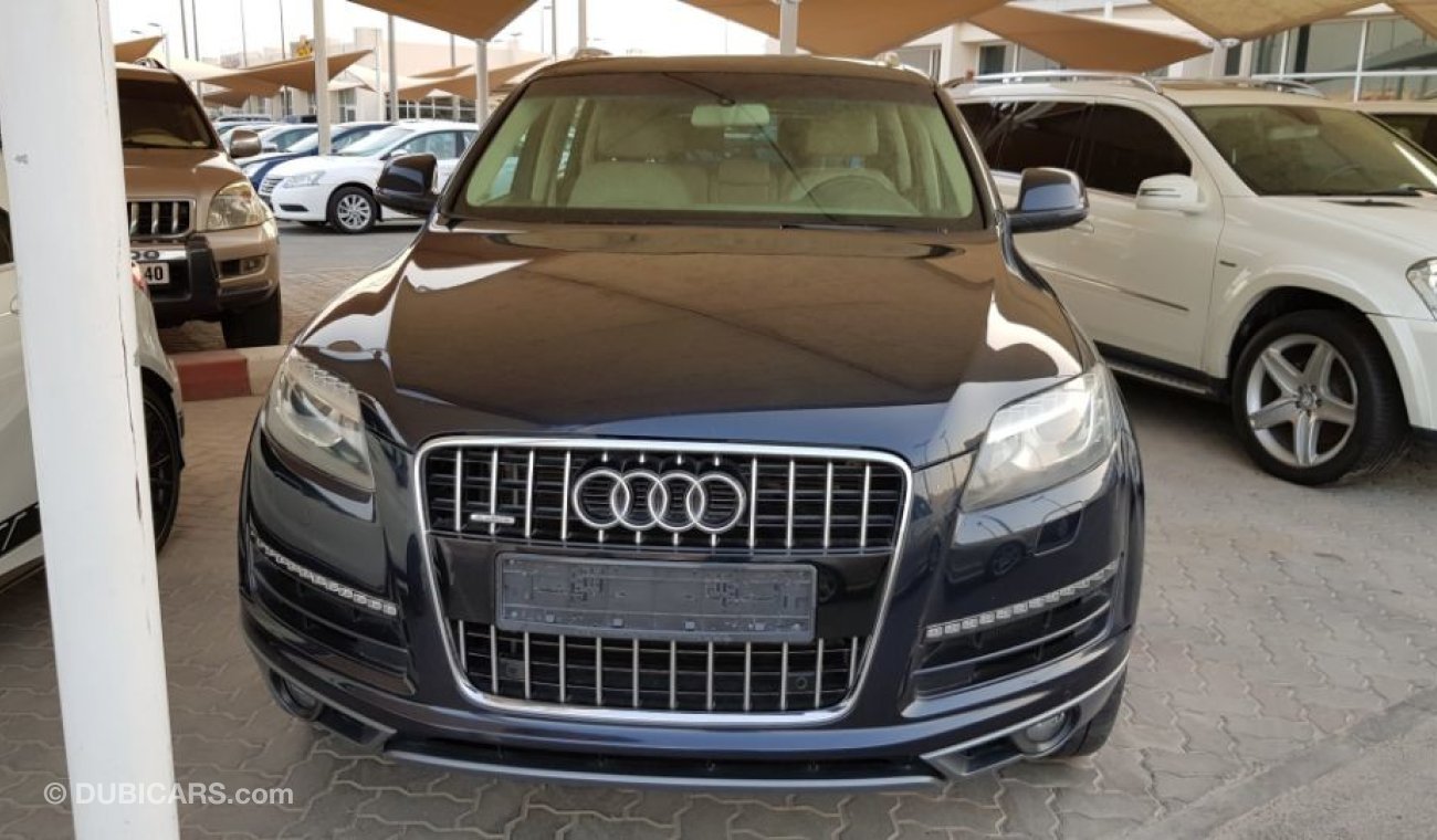 Audi Q7 2011 model V6 gulf specs Full options panoramic roof