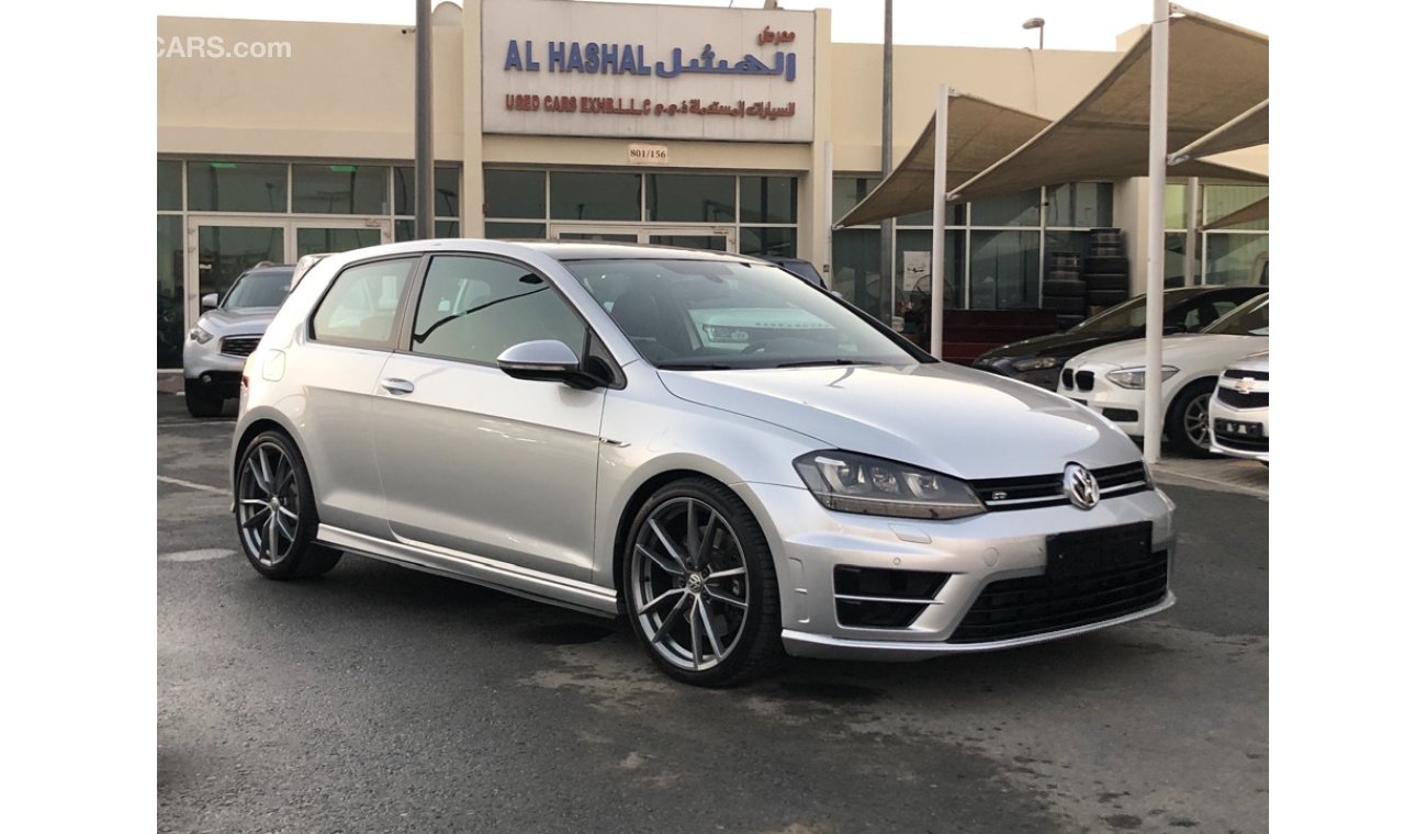 Volkswagen Golf Golf R model 2016 GCC car prefect condition full option panoramic roof leather seats back camera bac