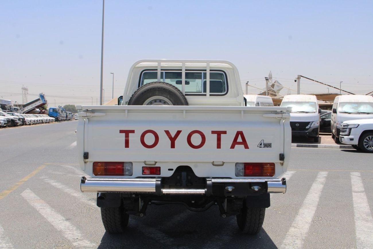 تويوتا لاند كروزر بيك آب TOYOTA LANDCRUISER 79 2.8L DIESEL SINGLE CAB STD E MANUAL