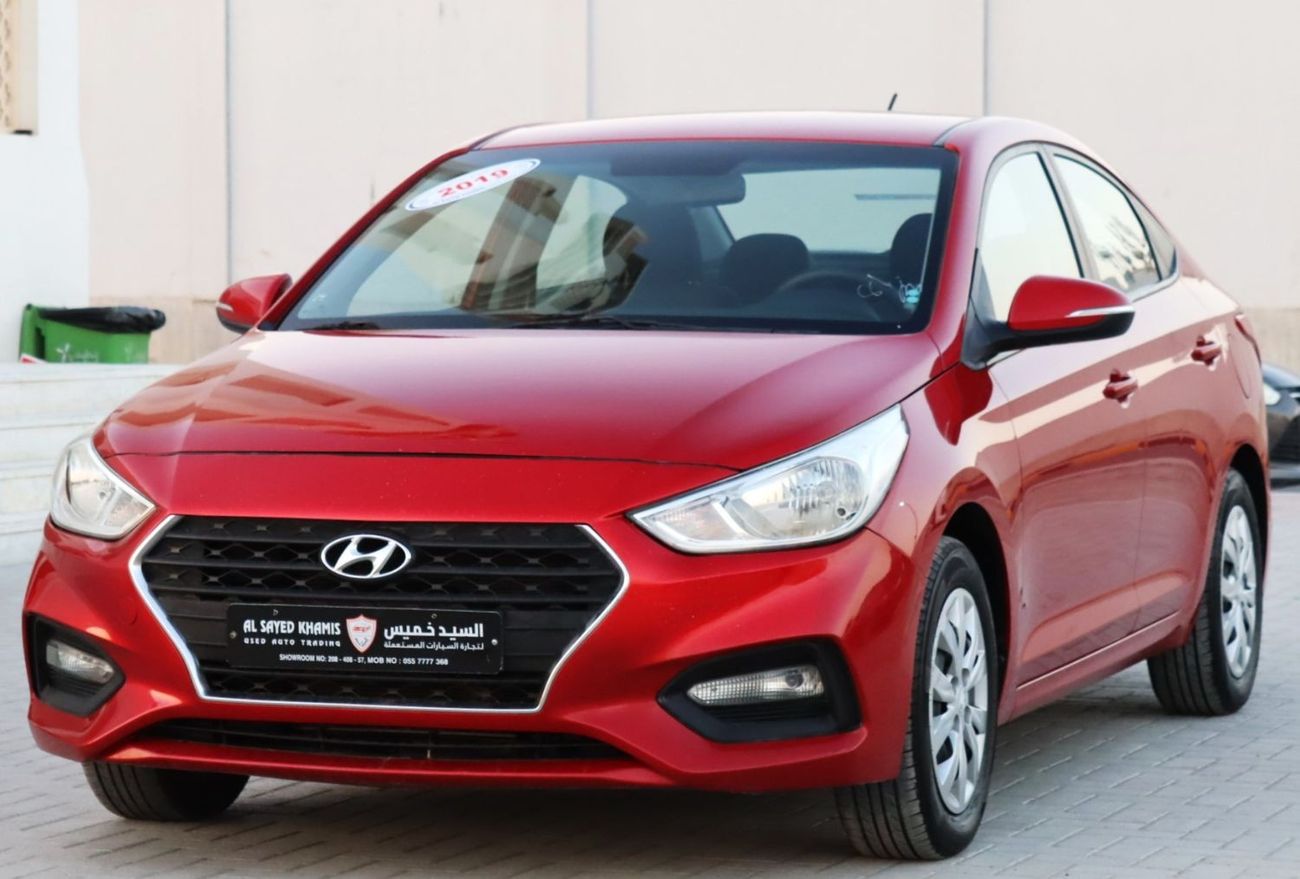 Hyundai Accent Base Hyundai Accent 2019 GCC in excellent condition without accidents