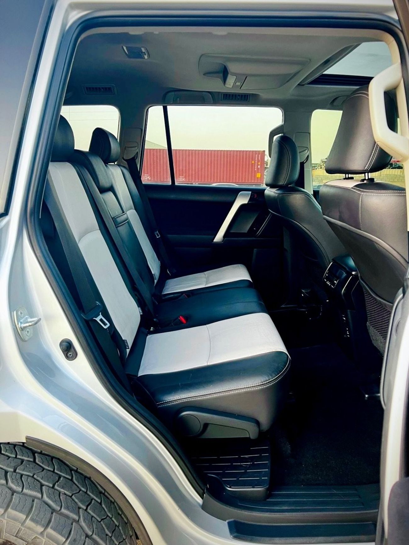 تويوتا برادو 2014 RHD Diesel Engine Full Option Top Of The Range Very Clean Condition