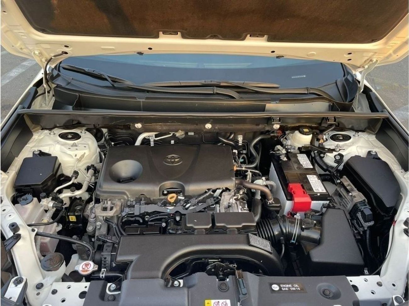 تويوتا راف ٤ 2021 Toyota Rav4 XLE 4x4 AWD MidOption+ 2.5L V4 - Low  8,400 Mileage ---UAE PASS