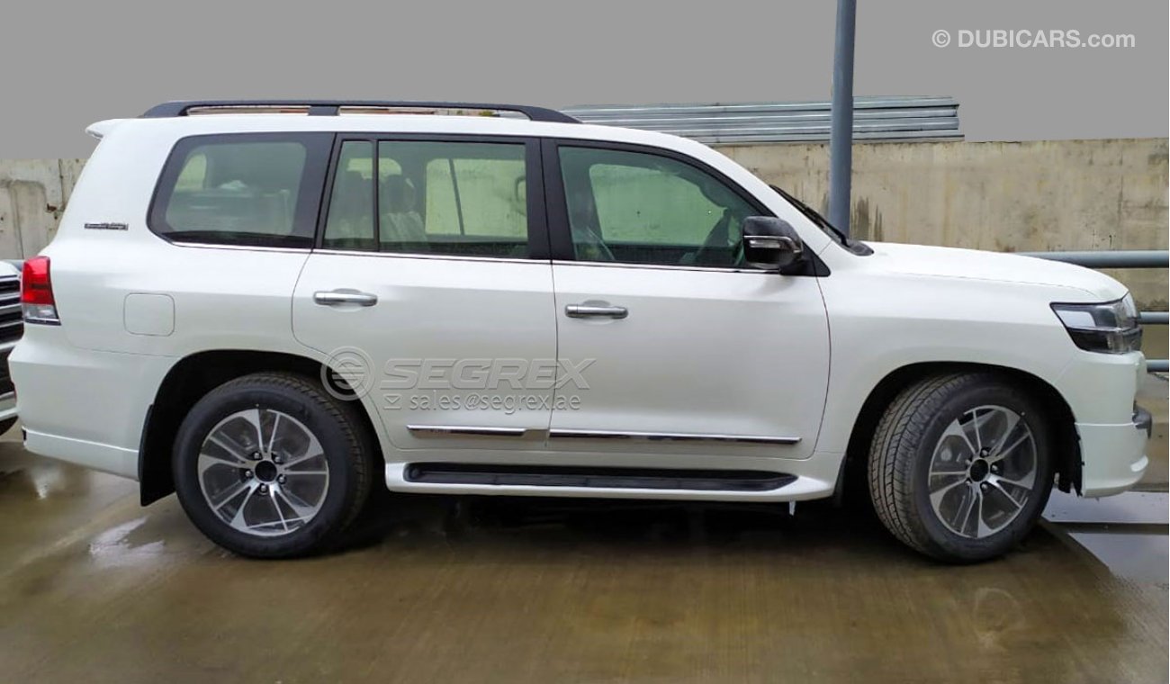 Toyota Land Cruiser 4.6  V8 EXECUTIVE LOUNGE A/T READY STOCK