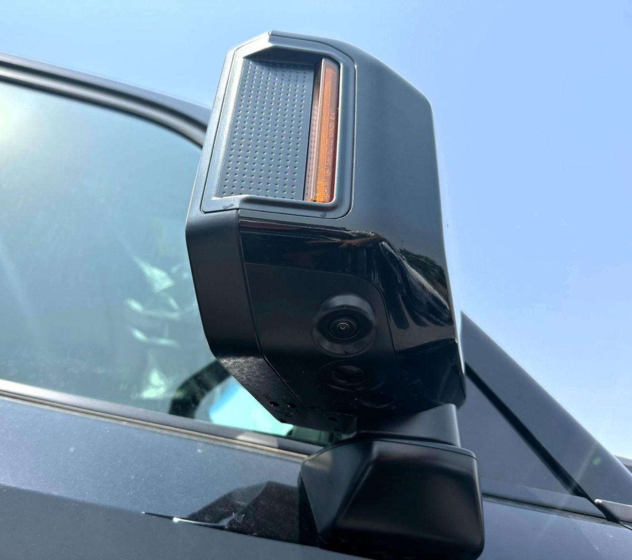 Toyota Prado Adventure Dual Tone 2.4T Toyota Prado 2.4L 2025 Black Petrol Adventure Plus/ Luxury (Export Only)