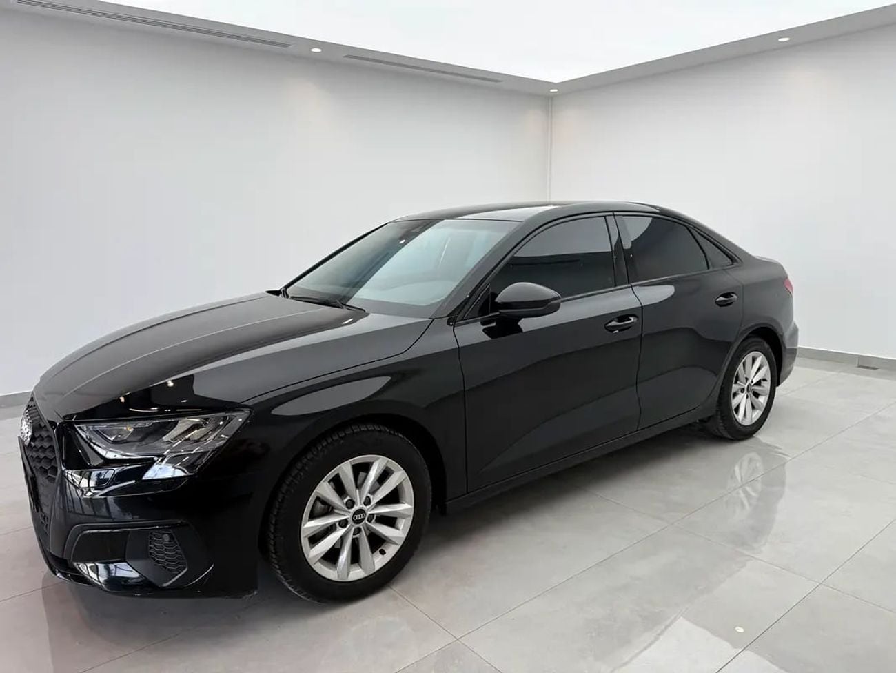 Audi A3 35 TFSI S Line 1.4L GCC Specs - Like New!