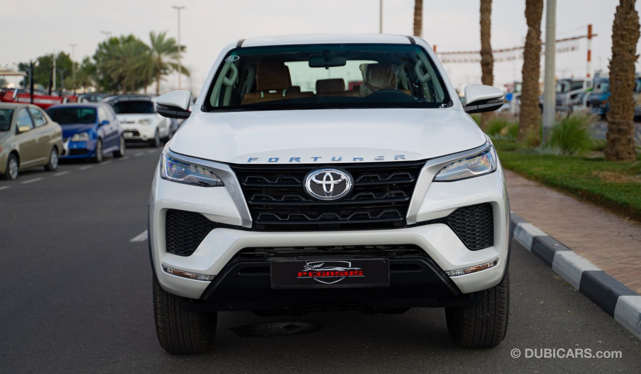 Toyota Fortuner 2023 TOYOTA FORTUNER SR 5 - 2.7L PETROL 4X4 , GCC