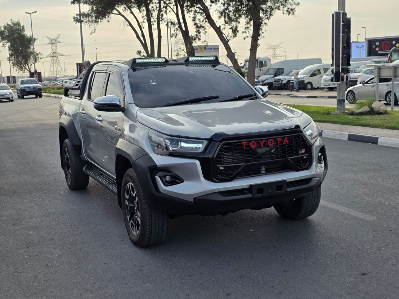 Toyota Hilux DIESEL 2.8 LITER ,AUTOMATIC ,RIGHT HAND DRIVE ONLY FOR EXPORT