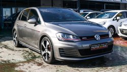 فولكس واجن جولف GTI