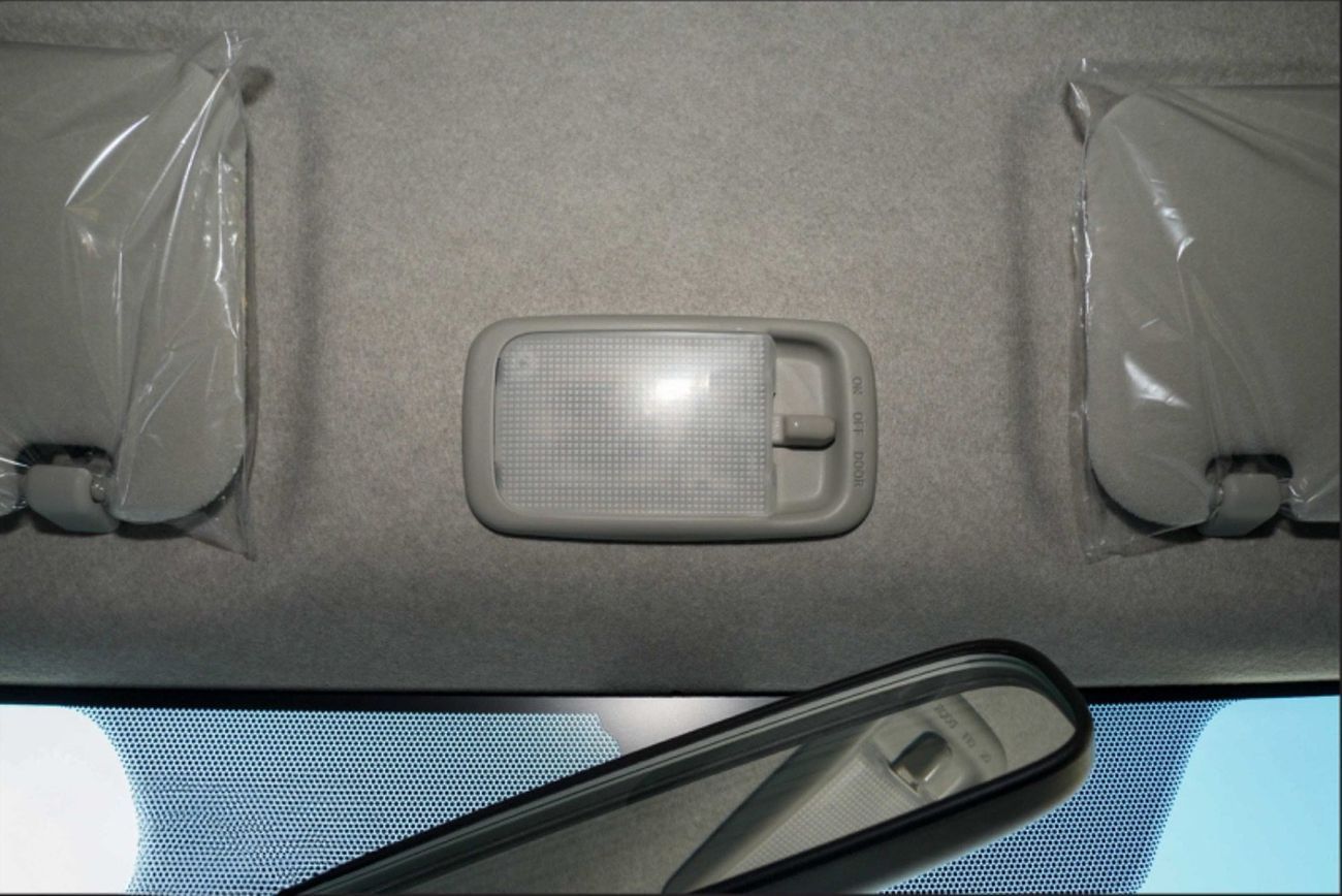 تويوتا هاياس Toyota Hiace TOYOTA HIACE 2.5L 16-STR HR STD MT DSL 2025 Export Only