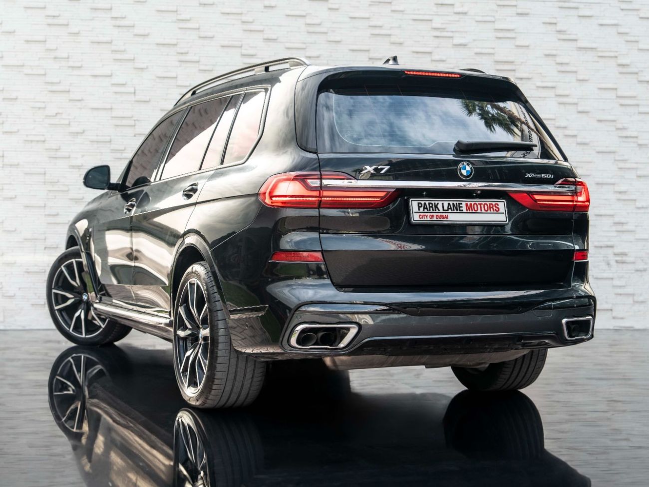 BMW X7 M50i 4.4L (523 HP)