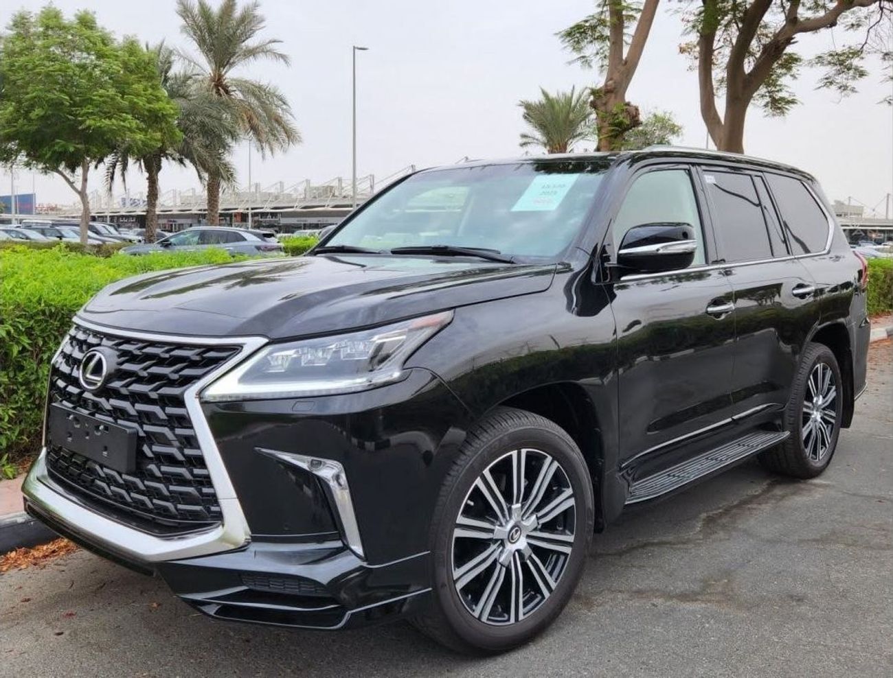 Lexus LX 570 Sport