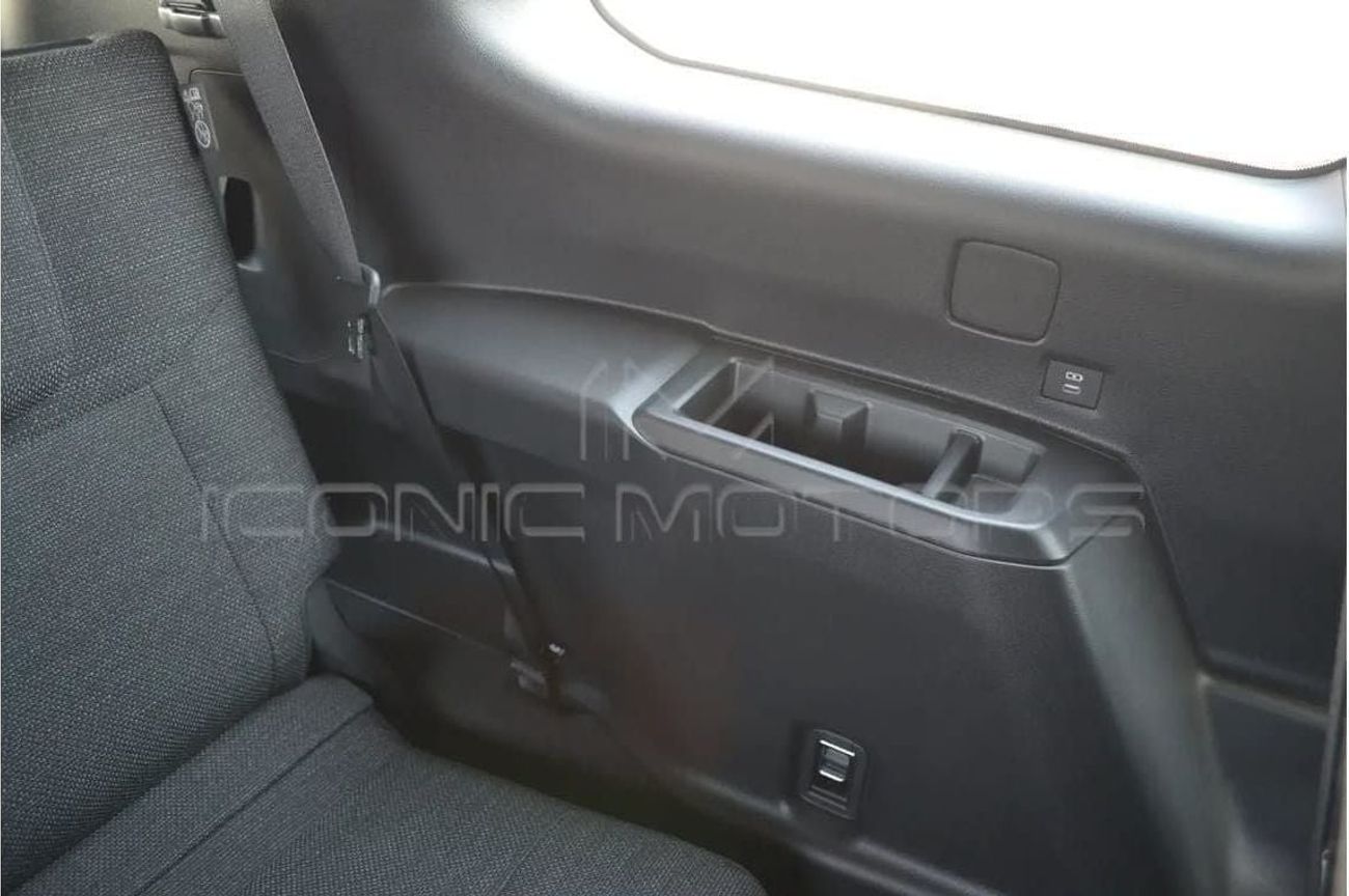 Toyota Prado 2.8L Diesel, LOW OPTION