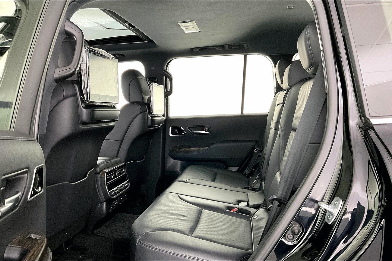 تويوتا لاند كروزر VXR | سنة ضمان مجانية | 0 دفعة أولى | سياسة الإعادة بعد 7 أيام