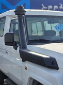 Toyota Land Cruiser 70 GRJ78 4.0L PETROL M/T 9 SEATER HARDTOP GCC SPECIFICATION