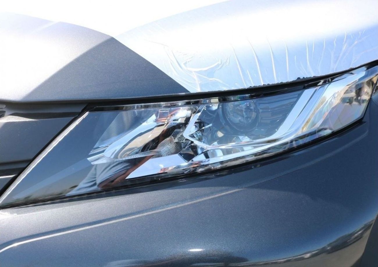 ميتسوبيشي L200 DIESEL - 2.5L -  DOUBLE CABIN - 4X4 - 5MT - POWER LOCKS AND POWER WINDOWS - EXPORT ONLY