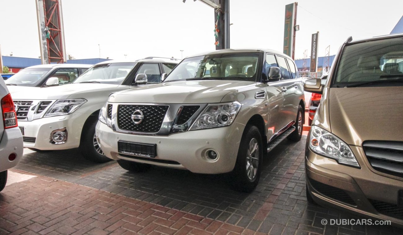 Nissan Patrol SE With LE Bagde