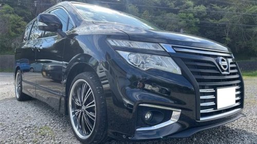 Nissan Elgrand TE52