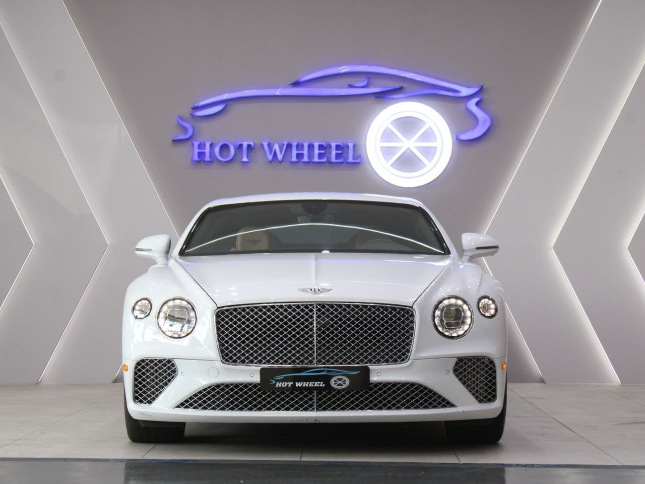 بنتلي كونتيننتال جي تي 4.0T V8