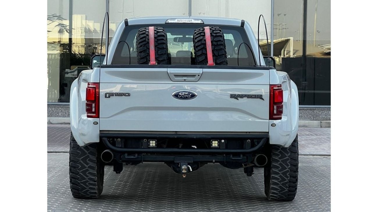 فورد إف-150 رابتور SVT رابتر لاكجري