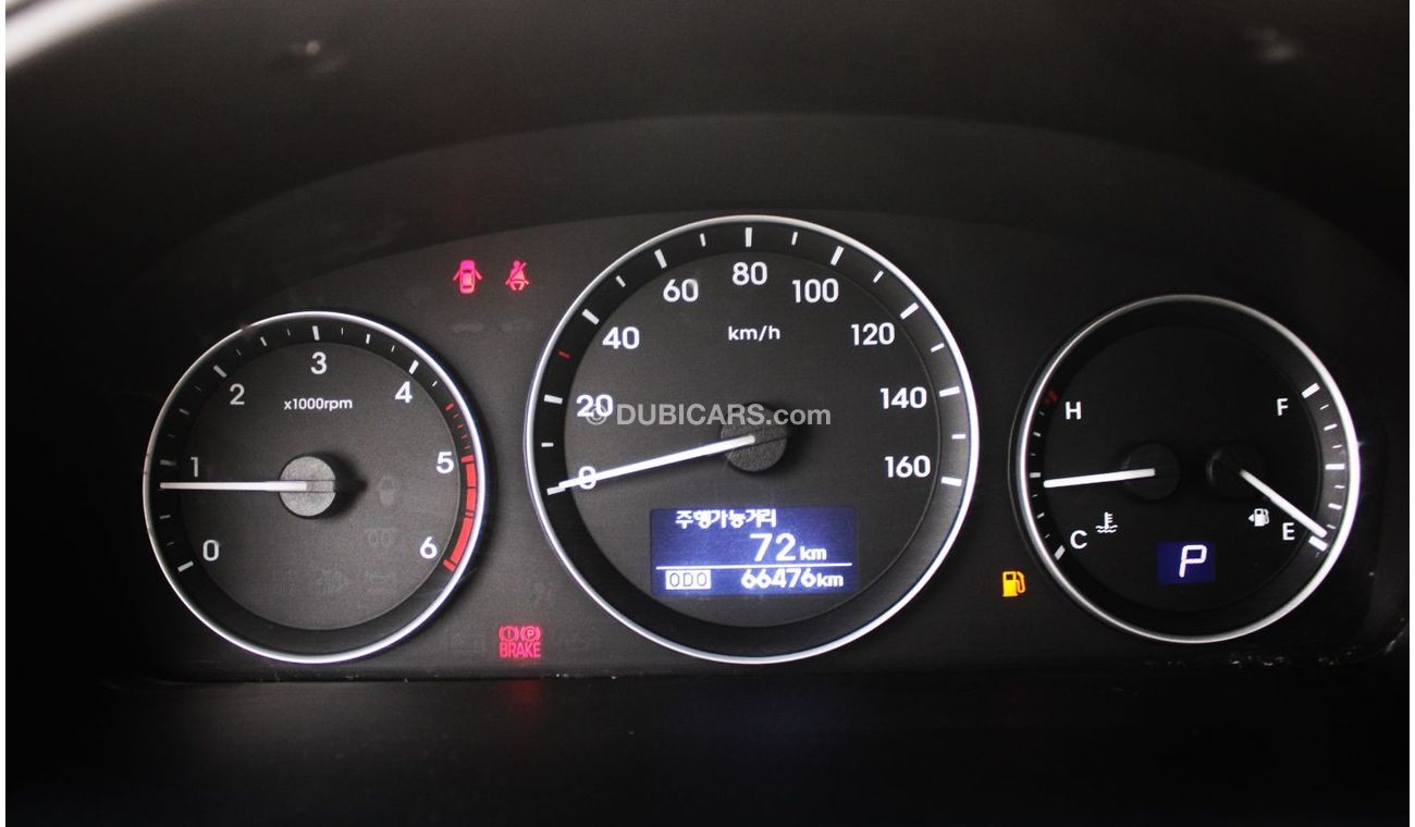 Hyundai H1 Starex Hyundai H-1 Starex GCC 2018 in excellent condition