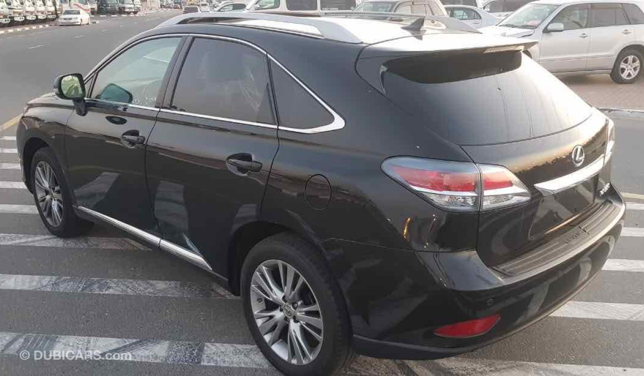 لكزس RX 350 fresh and imported and very clean inside out and ready to drive