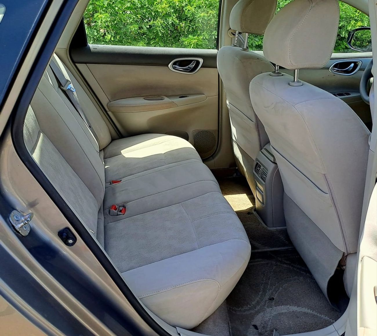 نيسان سنترا SV